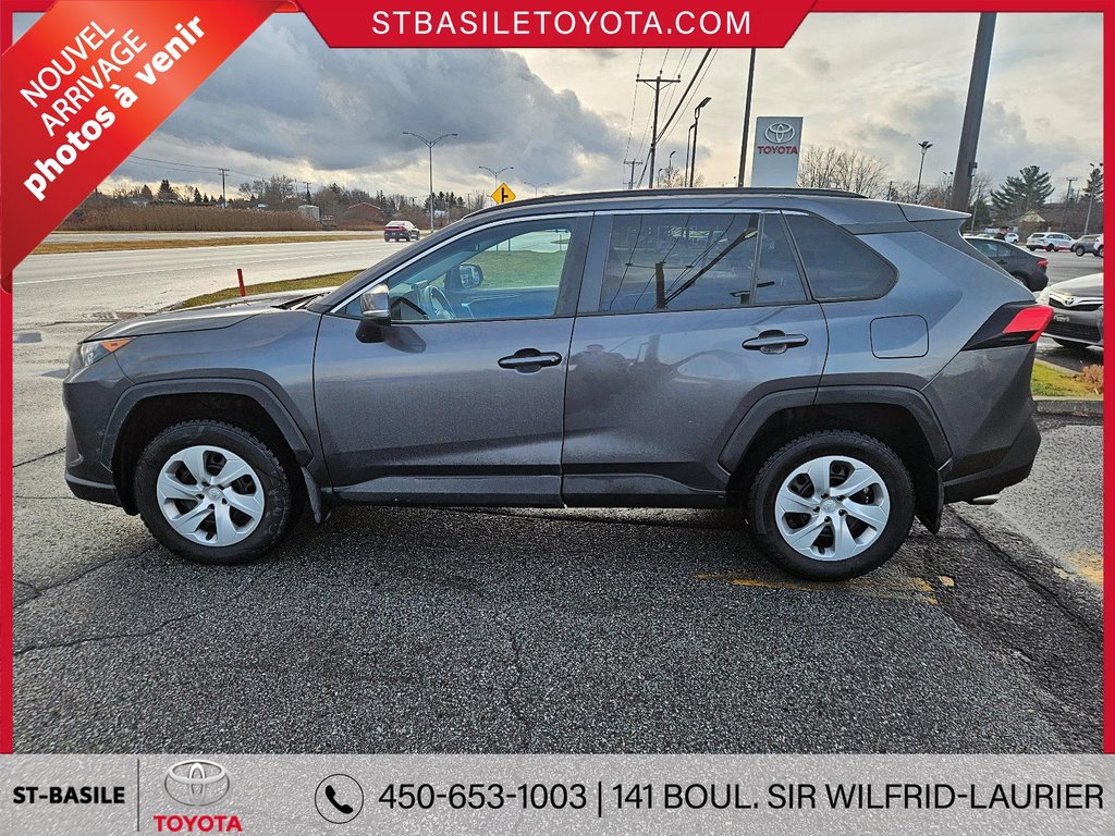 2019  RAV4 LE FWD SIEGES CHAUFFANTS CAMERA RECUL BLUETOOTH in Saint-Basile-Le-Grand, Quebec - 8 - w1024h768px