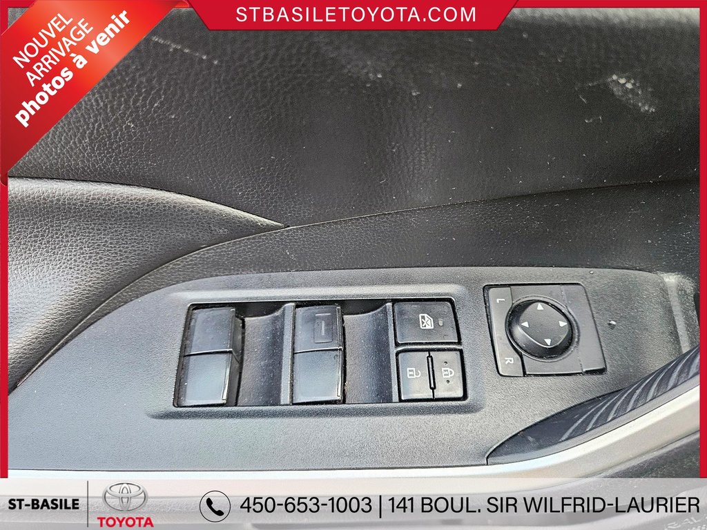 2019  RAV4 LE FWD SIEGES CHAUFFANTS CAMERA RECUL BLUETOOTH in Saint-Basile-Le-Grand, Quebec - 9 - w1024h768px