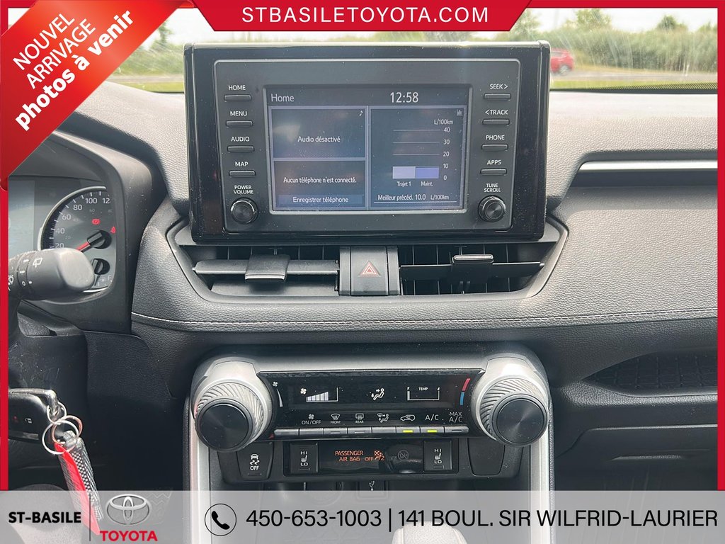 Toyota RAV4 LE AWD SIÈGES CHAUFFANT BLUETOOTH 2020 à Saint-Basile-Le-Grand, Québec - 15 - w1024h768px
