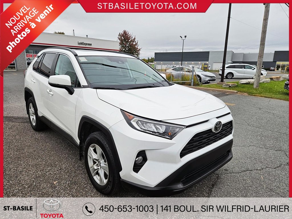 RAV4 XLE FWD MAGS TOIT SIEGES/VOLANT CHAUFFANT APPLE 2021 à Saint-Basile-Le-Grand, Québec - 3 - w1024h768px