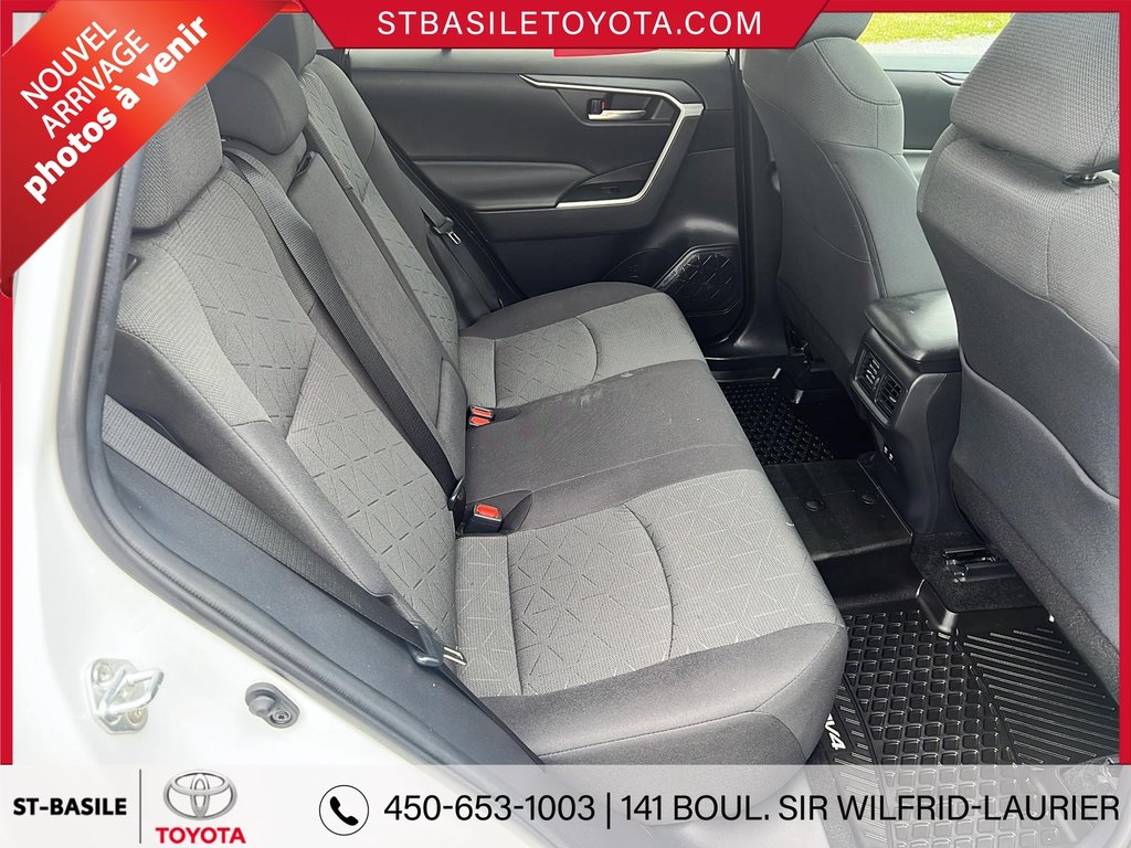 2021 Toyota RAV4 XLE AWD MAGS TOIT CAMERA APPLE CARPLAY USB AUX in Saint-Basile-Le-Grand, Quebec - 9 - w1024h768px