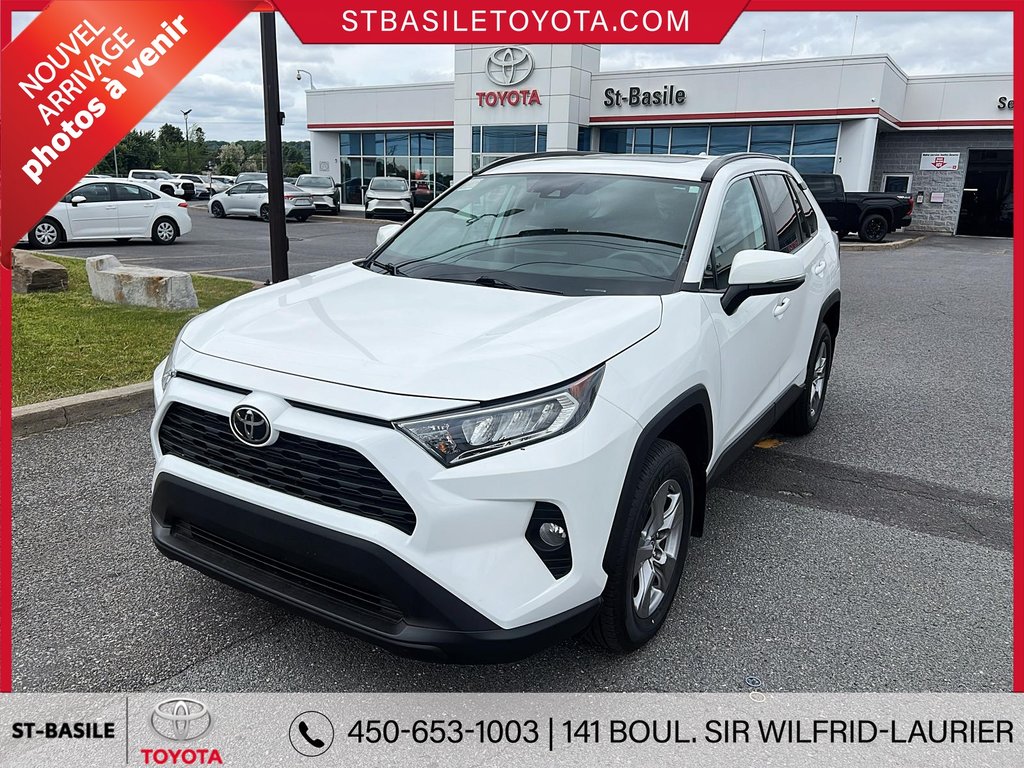2021 Toyota RAV4 XLE AWD MAGS TOIT CAMERA APPLE CARPLAY USB AUX in Saint-Basile-Le-Grand, Quebec - 1 - w1024h768px