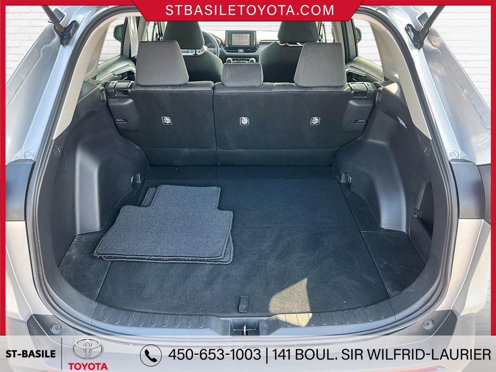 2021 Toyota RAV4 LE AWD SIÈGES CHAUFFANT BLUETOOTH in Saint-Basile-Le-Grand, Quebec - 9 - w1024h768px