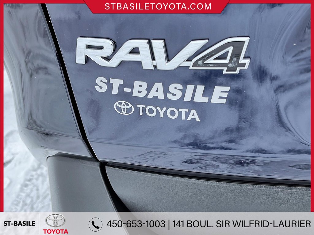 2022  RAV4 XLE AWD PP3M MAGS TOIT VOLANT/SIÈGES CHAUF in Saint-Basile-Le-Grand, Quebec - 7 - w1024h768px