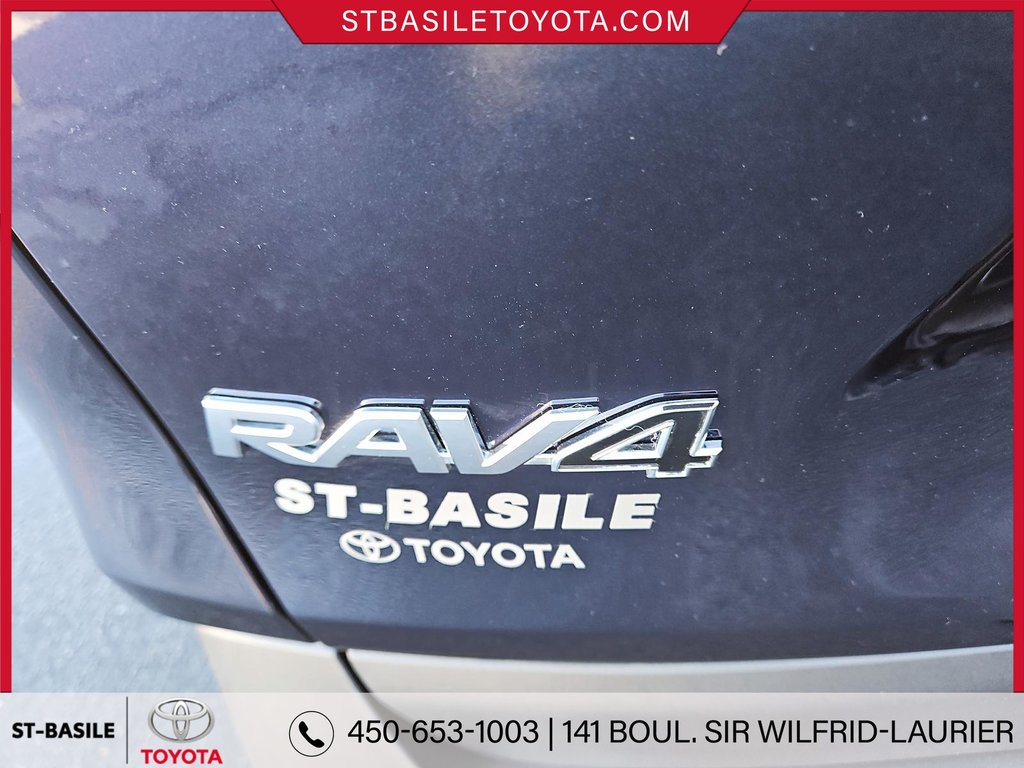 RAV4 XLE PREMIUM AWD CUIR TOIT VOLANT/SIÈGES CHAUFFANTS 2022 à Saint-Basile-Le-Grand, Québec - 7 - w1024h768px