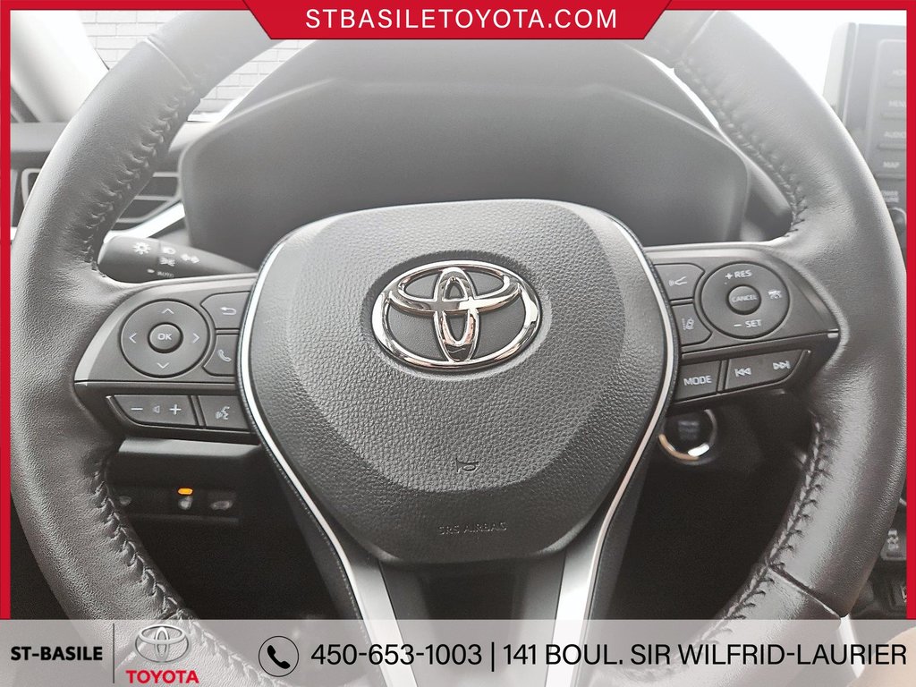 Toyota RAV4 XLE AWD MAGS TOIT VOLANT/SIÈGES CHAUFFANTS APPLE 2022 à Saint-Basile-Le-Grand, Québec - 21 - w1024h768px