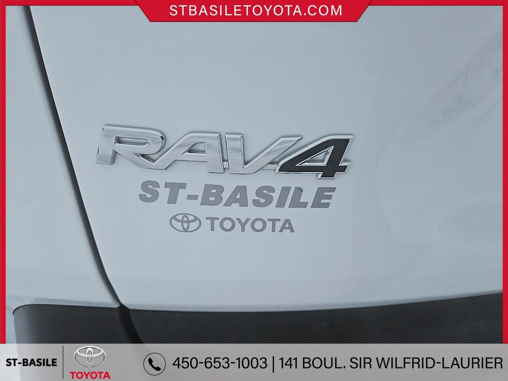 Toyota RAV4 XLE AWD MAGS TOIT VOLANT/SIÈGES CHAUFFANTS APPLE 2022 à Saint-Basile-Le-Grand, Québec - 7 - w1024h768px