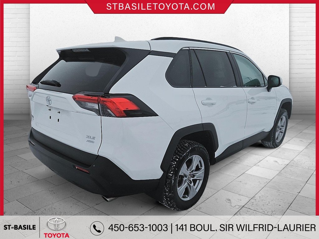 Toyota RAV4 XLE AWD MAGS TOIT VOLANT/SIÈGES CHAUFFANTS APPLE 2022 à Saint-Basile-Le-Grand, Québec - 5 - w1024h768px