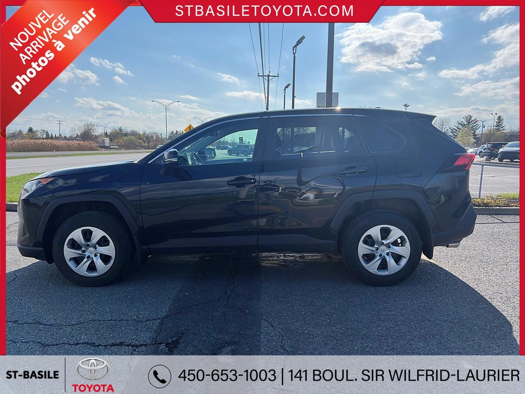 Toyota RAV4 LE AWD SIEGES CHAUFFANTS CAMERA DE RECUL 2022 à Saint-Basile-Le-Grand, Québec - 10 - w1024h768px