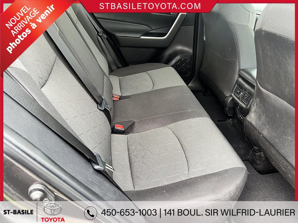 Toyota RAV4 XLE AWD TOIT SIEGES ET VOLANT CHAUFFANT CAMERA 2022 à Saint-Basile-Le-Grand, Québec - 9 - w1024h768px