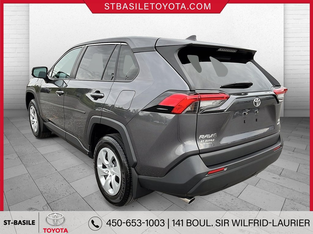 2022 Toyota RAV4 LE AWD  SIEGES CHAUFFANT BLUETOOTH in Saint-Basile-Le-Grand, Quebec - 9 - w1024h768px