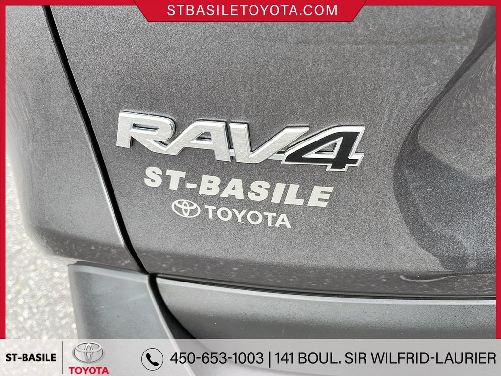 2022 Toyota RAV4 LE AWD  SIEGES CHAUFFANT BLUETOOTH in Saint-Basile-Le-Grand, Quebec - 7 - w1024h768px