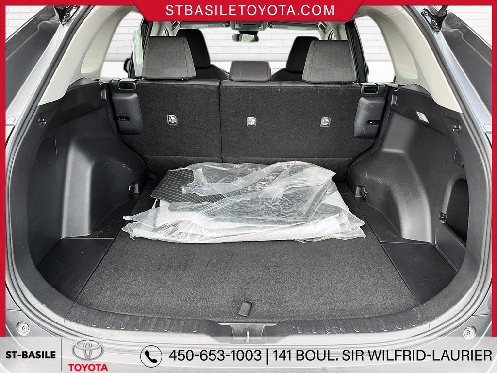 Toyota RAV4 LE FWD SIEGES CHAUFFANT BLUETOOTH 2022 à Saint-Basile-Le-Grand, Québec - 11 - w1024h768px