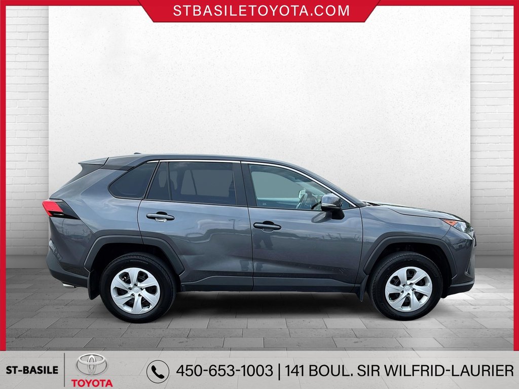 Toyota RAV4 LE FWD SIEGES CHAUFFANT BLUETOOTH 2022 à Saint-Basile-Le-Grand, Québec - 4 - w1024h768px