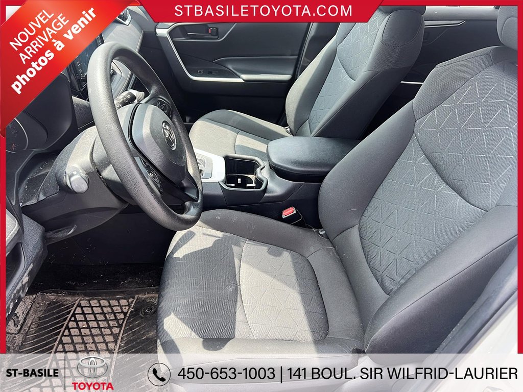 2022 Toyota RAV4 LE AWD SIÈGES CHAUFFANT BLUETOOTH in Saint-Basile-Le-Grand, Quebec - 7 - w1024h768px