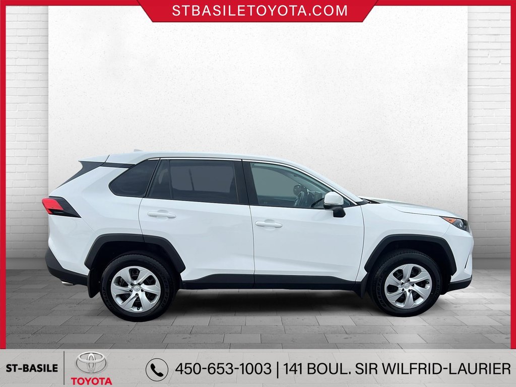 Toyota RAV4 LE AWD SIÈGES CHAUFFANT BLUETOOTH 2022 à Saint-Basile-Le-Grand, Québec - 3 - w1024h768px
