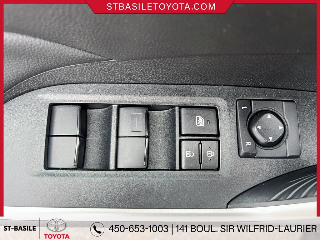 Toyota RAV4 LE FWD SIEGES CHAUFFANTS CAMERA RECUL BLUETOOTH 2022 à Saint-Basile-Le-Grand, Québec - 17 - w1024h768px