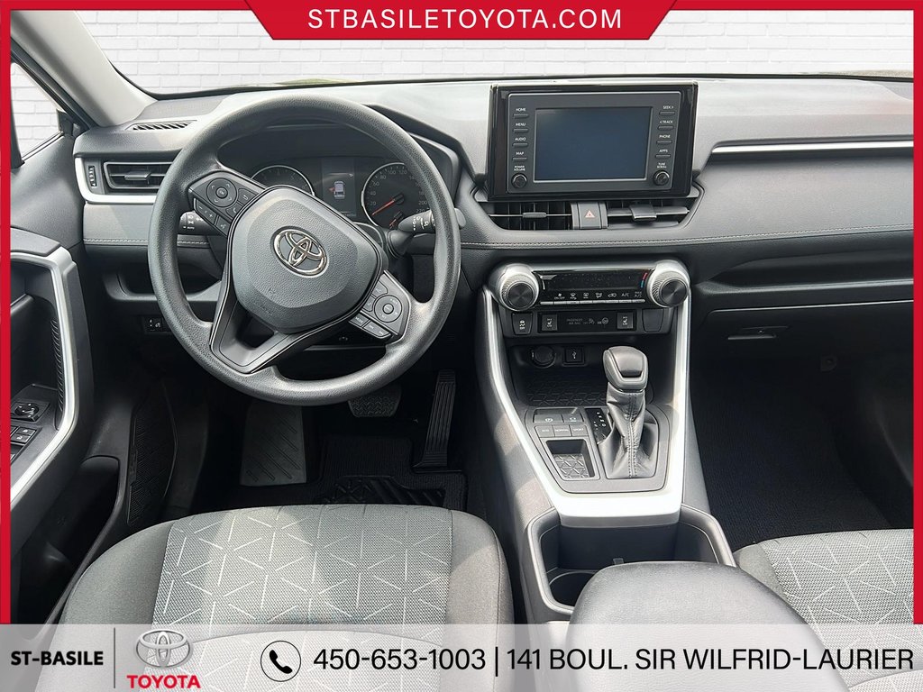 Toyota RAV4 LE FWD SIEGES CHAUFFANTS CAMERA RECUL BLUETOOTH 2022 à Saint-Basile-Le-Grand, Québec - 16 - w1024h768px