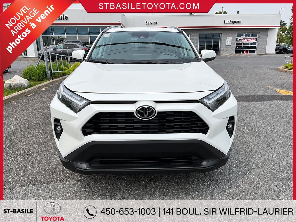 Toyota RAV4 XLE PREMIUM AWD CUIR TOIT VOLANT/SIÈGES CHAUFFANT 2022 à Saint-Basile-Le-Grand, Québec - 2 - w1024h768px