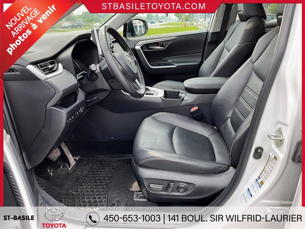 Toyota RAV4 XLE PREMIUM AWD CUIR TOIT VOLANT/SIÈGES CHAUFFANT 2022 à Saint-Basile-Le-Grand, Québec - 15 - w1024h768px
