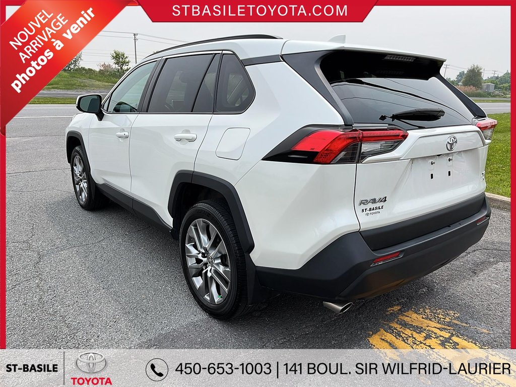 Toyota RAV4 XLE PREMIUM AWD CUIR TOIT VOLANT/SIÈGES CHAUFFANT 2022 à Saint-Basile-Le-Grand, Québec - 9 - w1024h768px