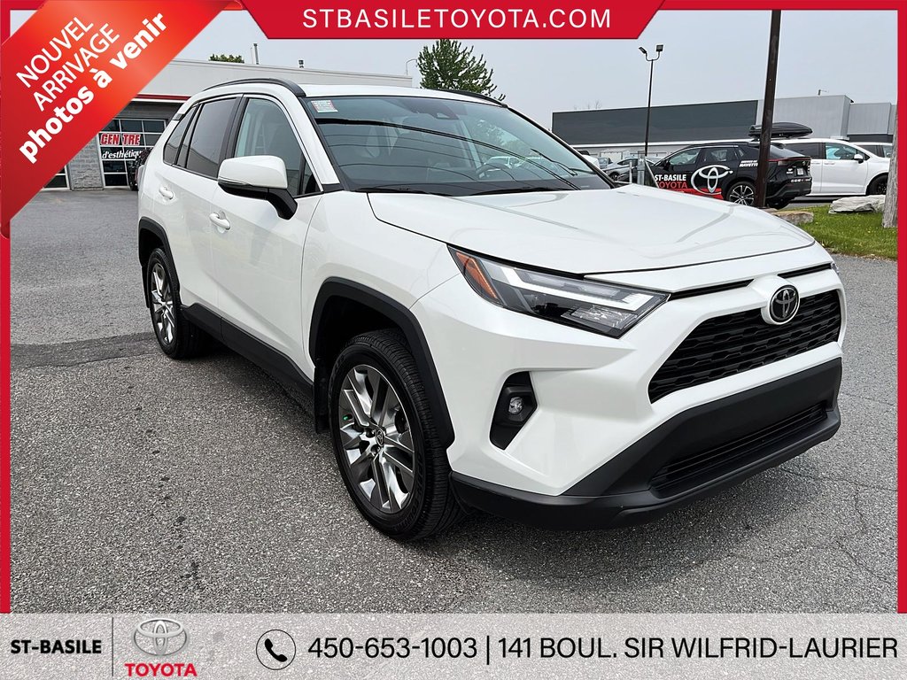 Toyota RAV4 XLE PREMIUM AWD CUIR TOIT VOLANT/SIÈGES CHAUFFANT 2022 à Saint-Basile-Le-Grand, Québec - 3 - w1024h768px