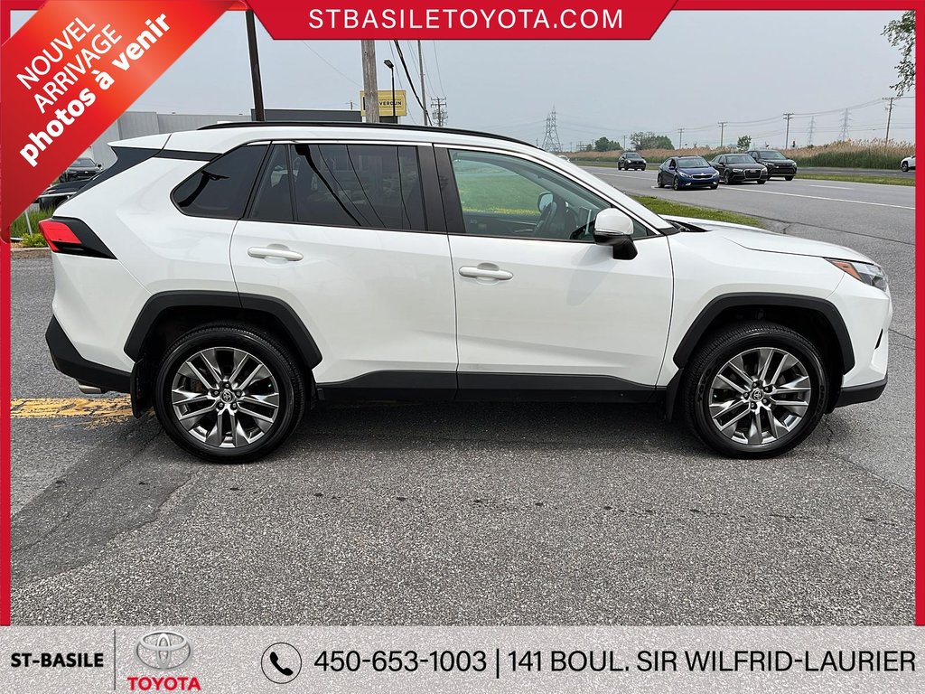 Toyota RAV4 XLE PREMIUM AWD CUIR TOIT VOLANT/SIÈGES CHAUFFANT 2022 à Saint-Basile-Le-Grand, Québec - 4 - w1024h768px