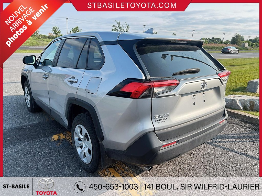 Toyota RAV4 LE FWD SIÈGES CHAUFFANT BLUETOOTH 2022 à Saint-Basile-Le-Grand, Québec - 3 - w1024h768px