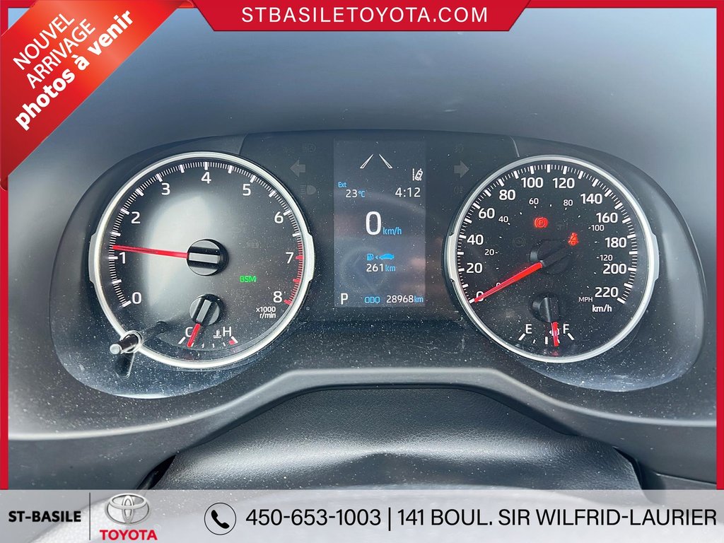 Toyota RAV4 LE AWD SIÈGES CHAUFFANT BLUETOOTH 2022 à Saint-Basile-Le-Grand, Québec - 14 - w1024h768px