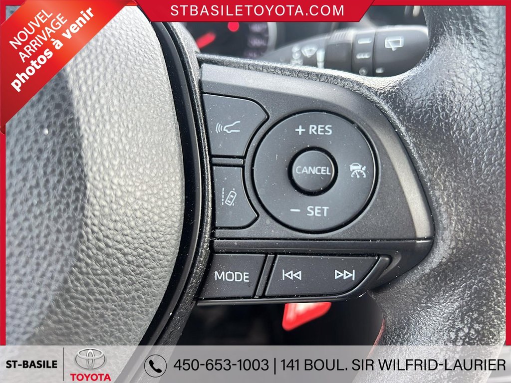Toyota RAV4 LE AWD SIÈGES CHAUFFANT BLUETOOTH 2022 à Saint-Basile-Le-Grand, Québec - 13 - w1024h768px