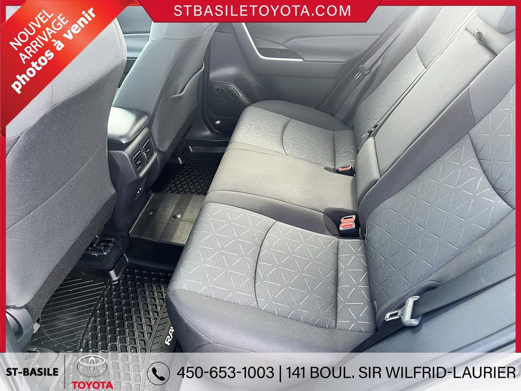 Toyota RAV4 LE AWD SIÈGES CHAUFFANT BLUETOOTH 2022 à Saint-Basile-Le-Grand, Québec - 8 - w1024h768px