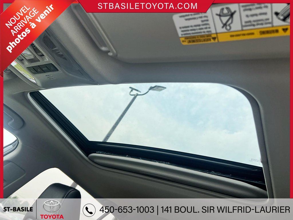 2022 Toyota RAV4 XLE PREMIUM INTÉRIEUR CUIR TOIT OUVRANT in Saint-Basile-Le-Grand, Quebec - 19 - w1024h768px