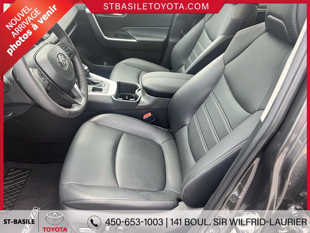 2022 Toyota RAV4 XLE PREMIUM INTÉRIEUR CUIR TOIT OUVRANT in Saint-Basile-Le-Grand, Quebec - 7 - w1024h768px
