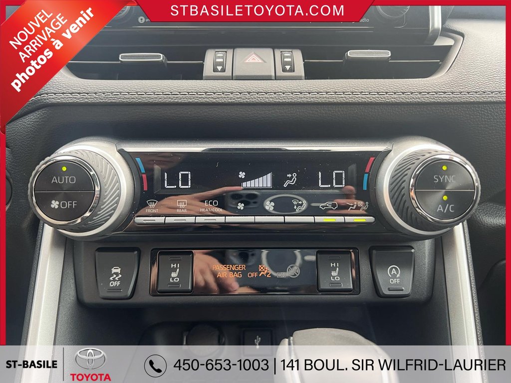 2022 Toyota RAV4 XLE PREMIUM INTÉRIEUR CUIR TOIT OUVRANT in Saint-Basile-Le-Grand, Quebec - 16 - w1024h768px