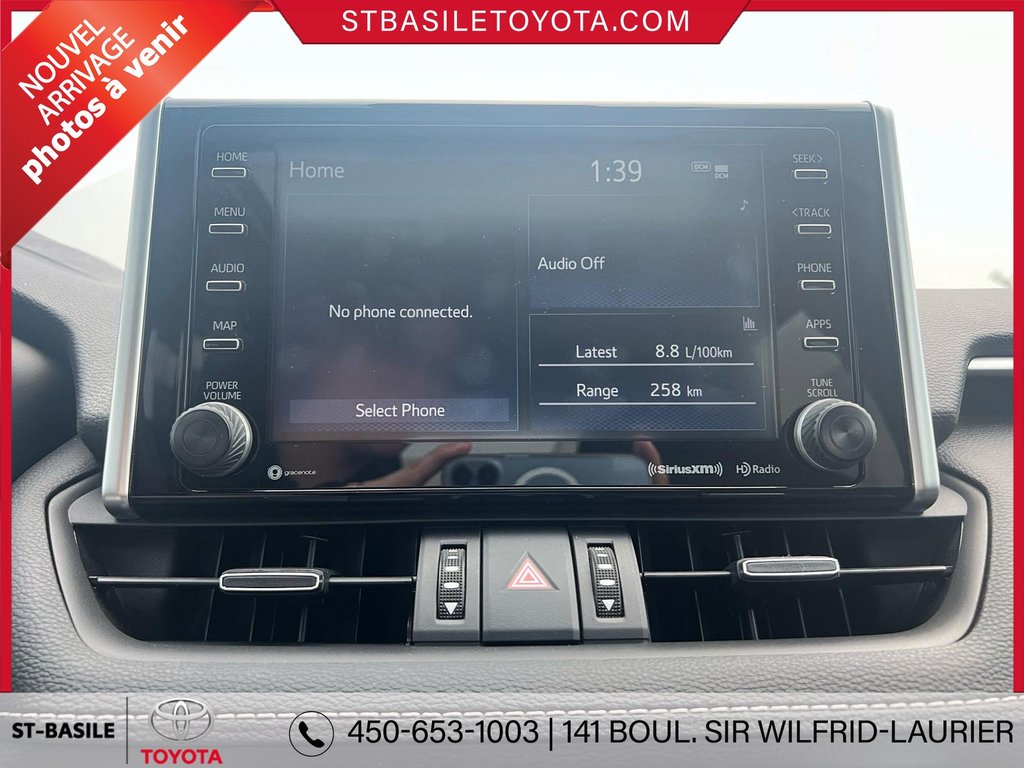 2022 Toyota RAV4 XLE PREMIUM INTÉRIEUR CUIR TOIT OUVRANT in Saint-Basile-Le-Grand, Quebec - 15 - w1024h768px