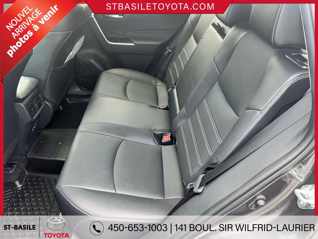 2022 Toyota RAV4 XLE PREMIUM INTÉRIEUR CUIR TOIT OUVRANT in Saint-Basile-Le-Grand, Quebec - 8 - w1024h768px