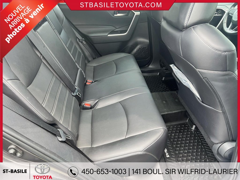 2022 Toyota RAV4 XLE PREMIUM INTÉRIEUR CUIR TOIT OUVRANT in Saint-Basile-Le-Grand, Quebec - 9 - w1024h768px