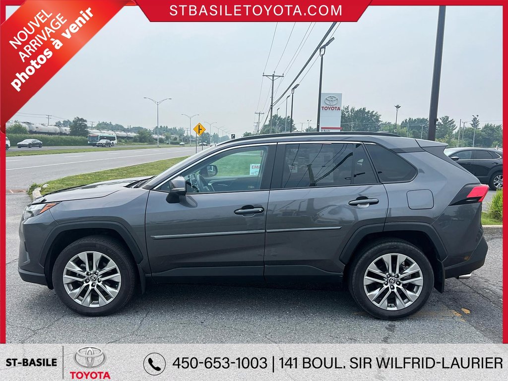 2022 Toyota RAV4 XLE PREMIUM INTÉRIEUR CUIR TOIT OUVRANT in Saint-Basile-Le-Grand, Quebec - 2 - w1024h768px