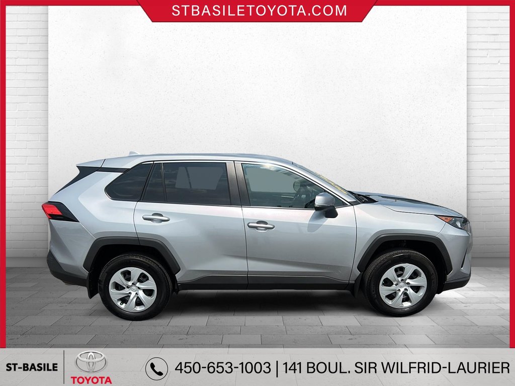Toyota RAV4 LE FWD SIEGES CHAUFFANT BLUETOOTH 2022 à Saint-Basile-Le-Grand, Québec - 3 - w1024h768px