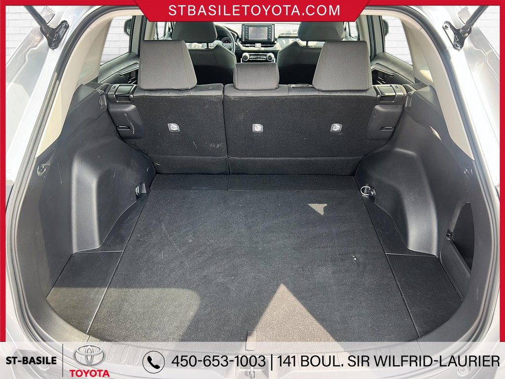 Toyota RAV4 LE FWD SIEGES CHAUFFANT BLUETOOTH 2022 à Saint-Basile-Le-Grand, Québec - 9 - w1024h768px