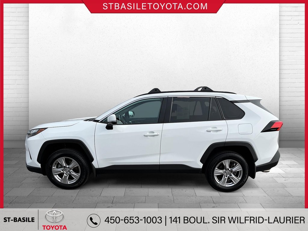 2023  RAV4 XLE AWD MAGS TOIT VOLANT/SIEGES CHAUFFA in Saint-Basile-Le-Grand, Quebec - 10 - w1024h768px