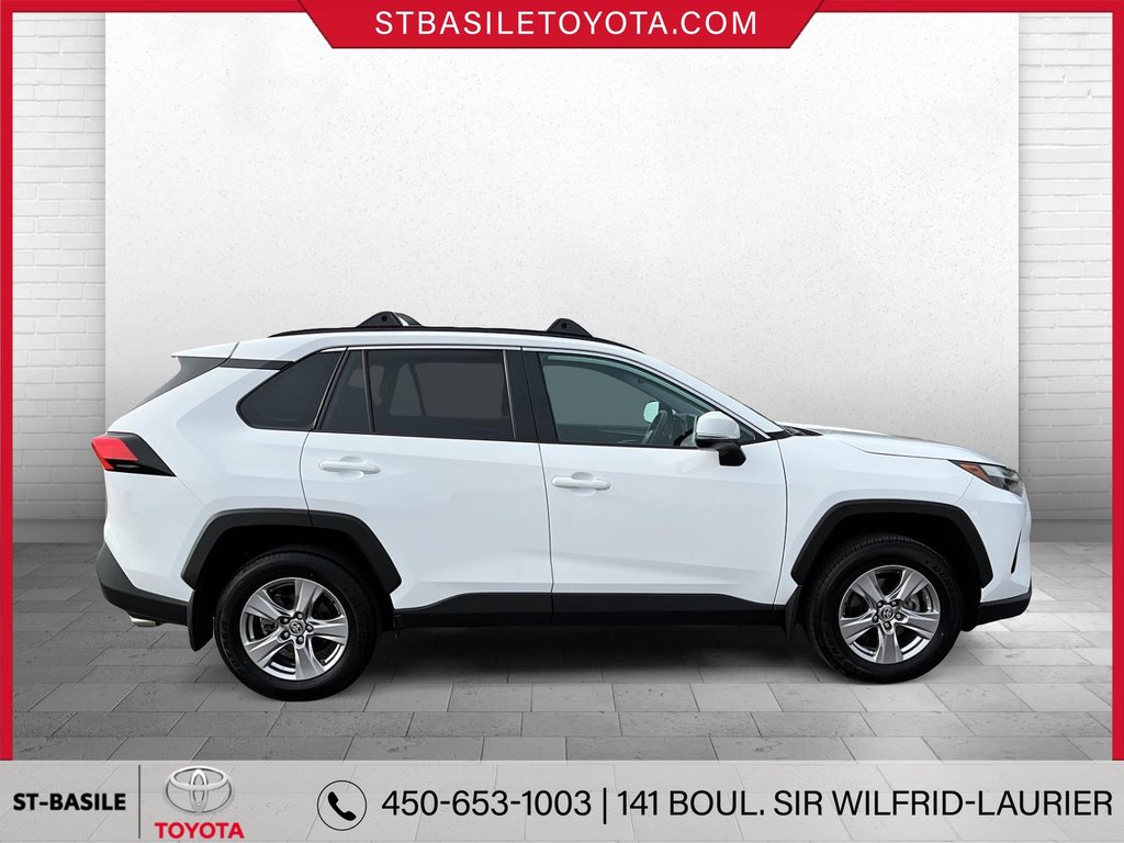 RAV4 XLE AWD MAGS TOIT VOLANT/SIEGES CHAUFFA 2023 à Saint-Basile-Le-Grand, Québec - 4 - w1024h768px