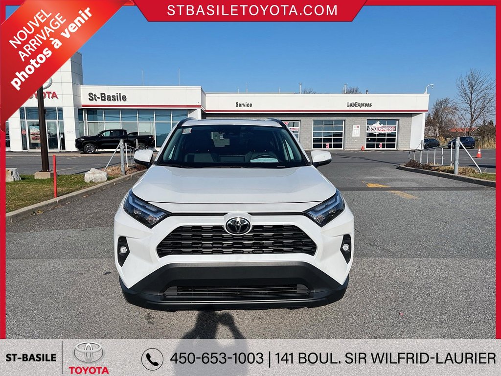 2023  RAV4 XLE PREMIUM  MAGS TOIT VOLANT/SIEGES CHAUFFA in Saint-Basile-Le-Grand, Quebec - 2 - w1024h768px