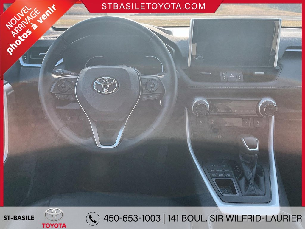 2023  RAV4 XLE PREMIUM  MAGS TOIT VOLANT/SIEGES CHAUFFA in Saint-Basile-Le-Grand, Quebec - 16 - w1024h768px