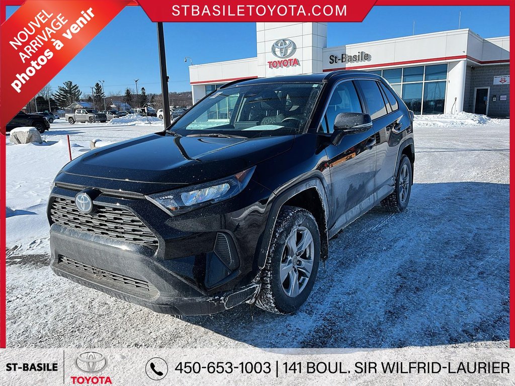 Toyota RAV4 Hybrid LE AWD SIEGES CHAUFFANTS CAMERA DE RECUL 2023 à Saint-Basile-Le-Grand, Québec - 1 - w1024h768px