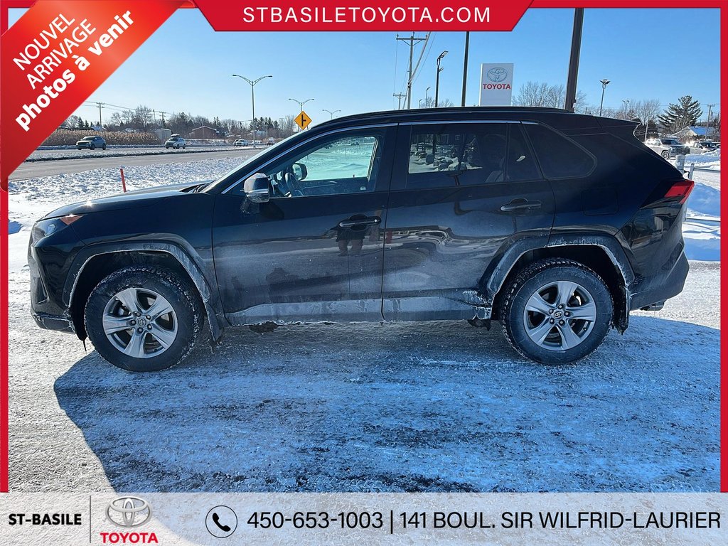 Toyota RAV4 Hybrid LE AWD SIEGES CHAUFFANTS CAMERA DE RECUL 2023 à Saint-Basile-Le-Grand, Québec - 10 - w1024h768px