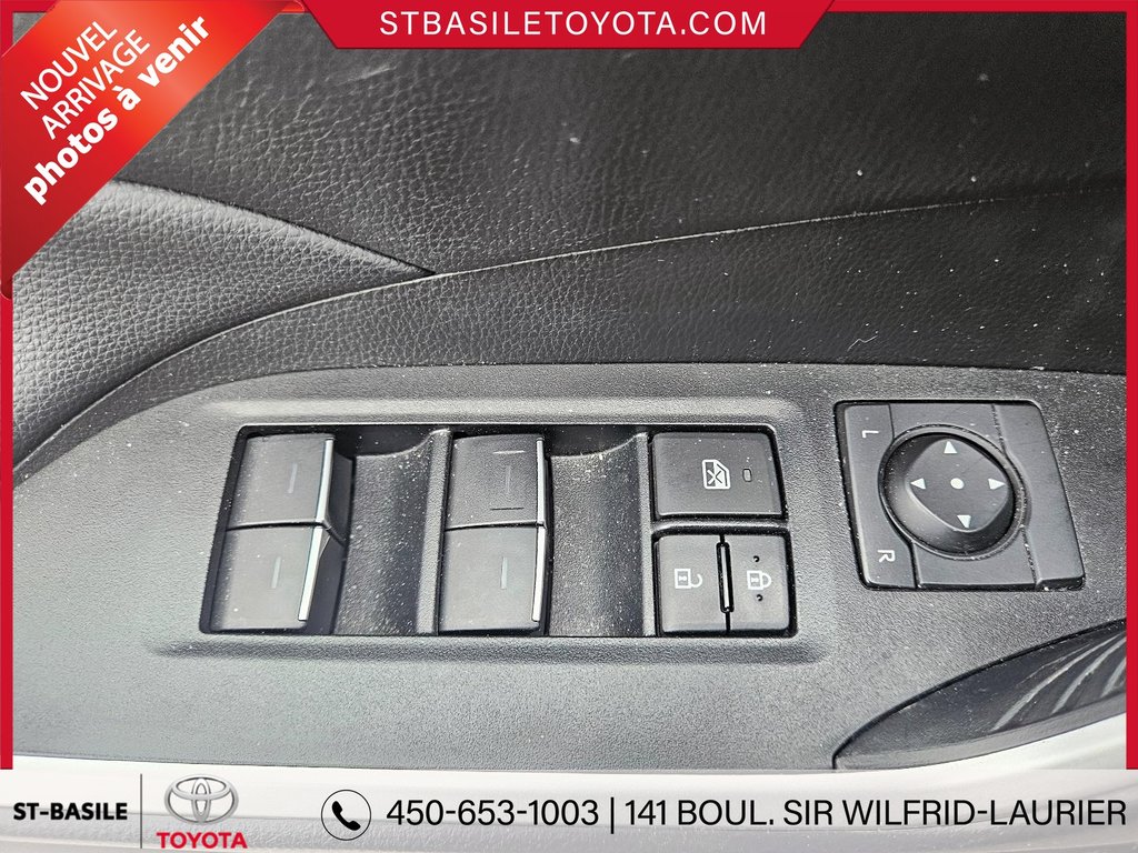 2023 Toyota RAV4 XLE AWD TOIT SIEGES ET VOLANT CHAUFFANT CAMERA in Saint-Basile-Le-Grand, Quebec - 11 - w1024h768px