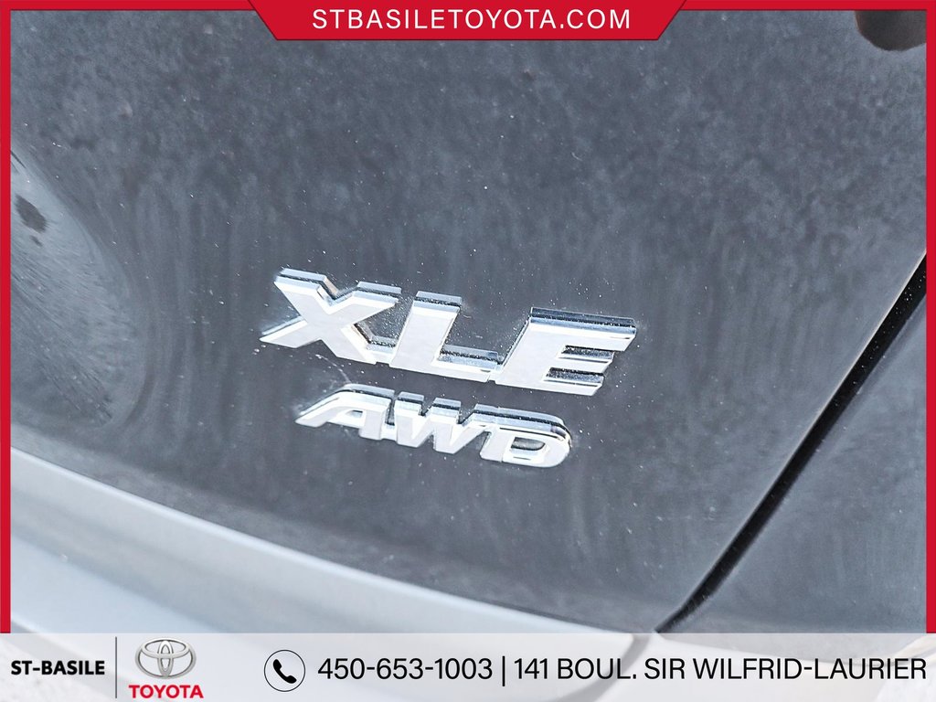 2024  RAV4 XLE PREMIUM  MAGS TOIT VOLANT/SIEGES CHAUFFANTS in Saint-Basile-Le-Grand, Quebec - 8 - w1024h768px