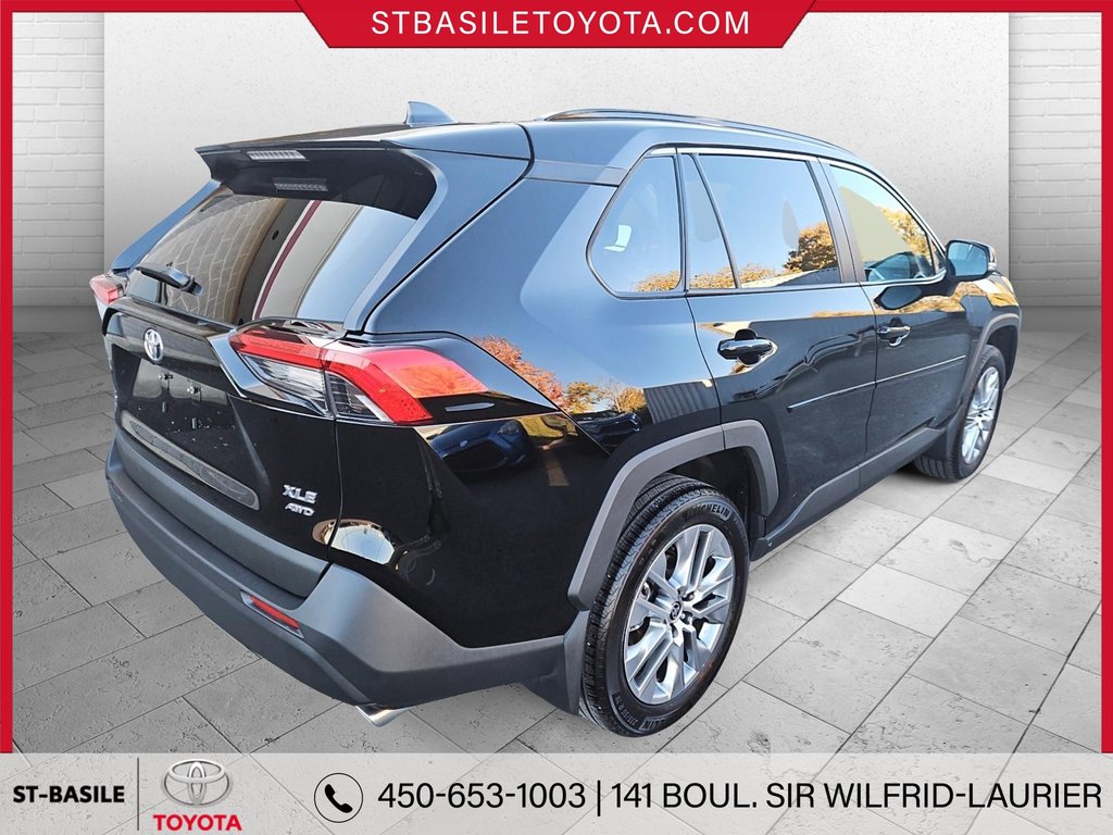 2024  RAV4 XLE PREMIUM  MAGS TOIT VOLANT/SIEGES CHAUFFANTS in Saint-Basile-Le-Grand, Quebec - 5 - w1024h768px