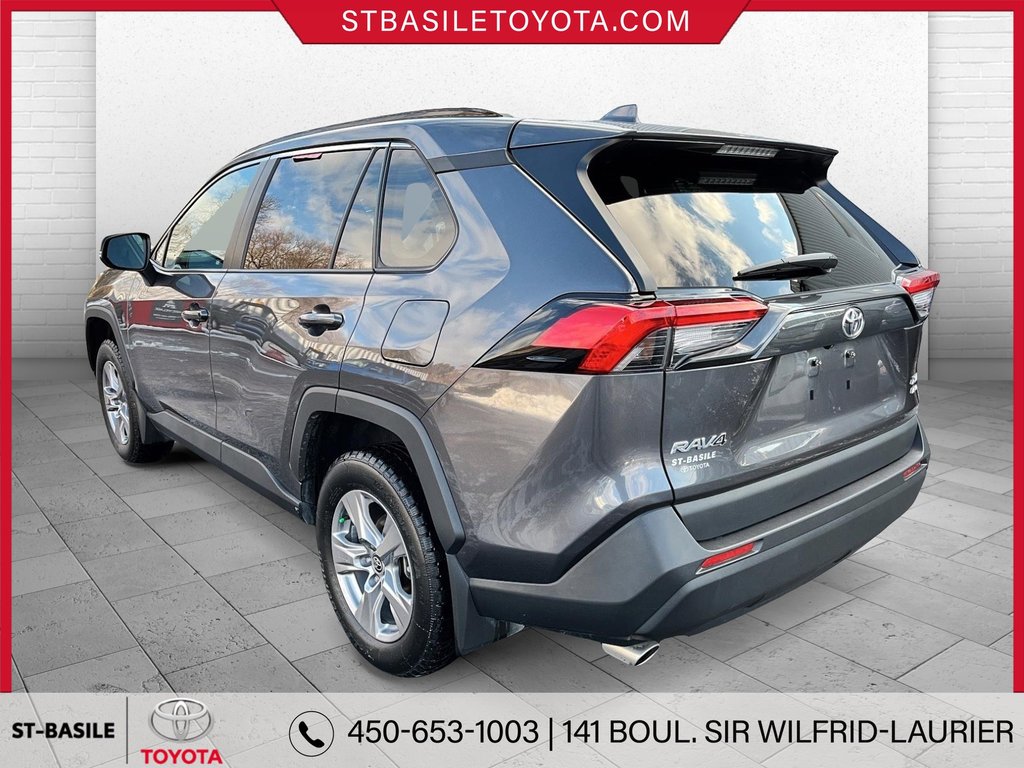 RAV4 XLE AWD MAGS TOIT VOLANT/SIEGES CHAUFFA 2024 à Saint-Basile-Le-Grand, Québec - 9 - w1024h768px